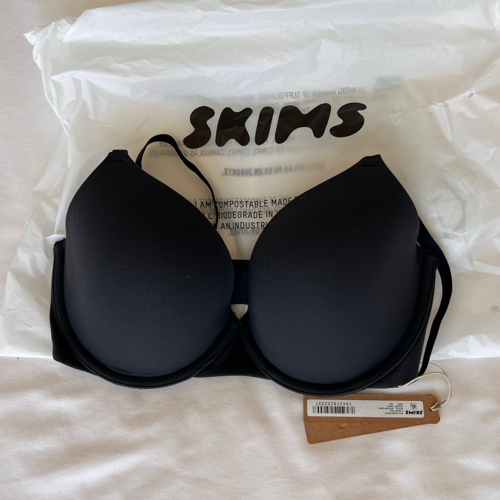 NWT Skims Black Bra
